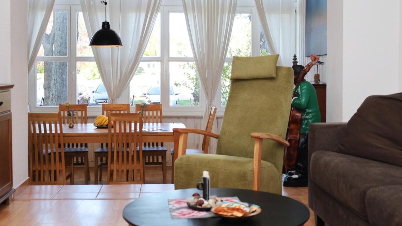 Ferienwohnungen -Am Strom 41- In Warnemuende Rostock Esterno foto