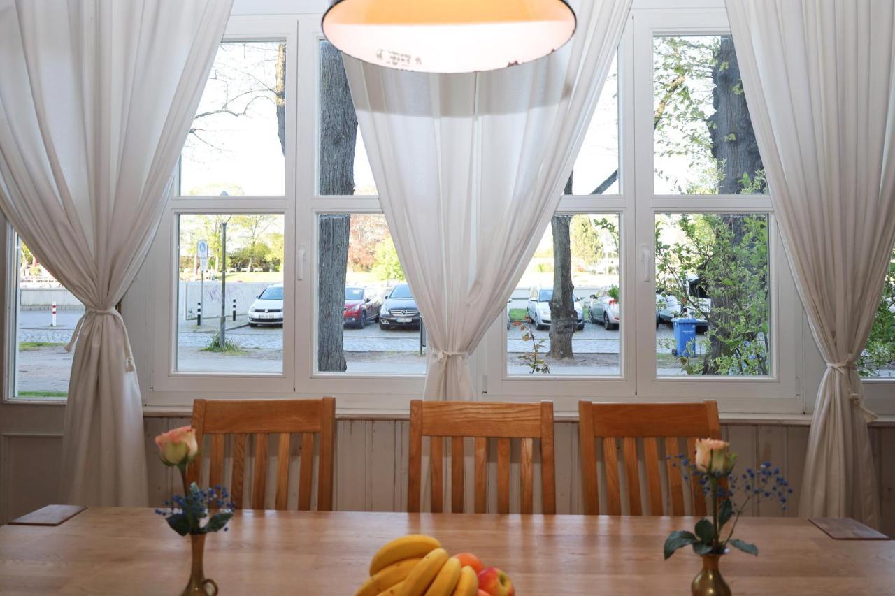 Ferienwohnungen -Am Strom 41- In Warnemuende Rostock Esterno foto