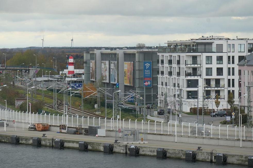 Ferienwohnungen -Am Strom 41- In Warnemuende Rostock Esterno foto